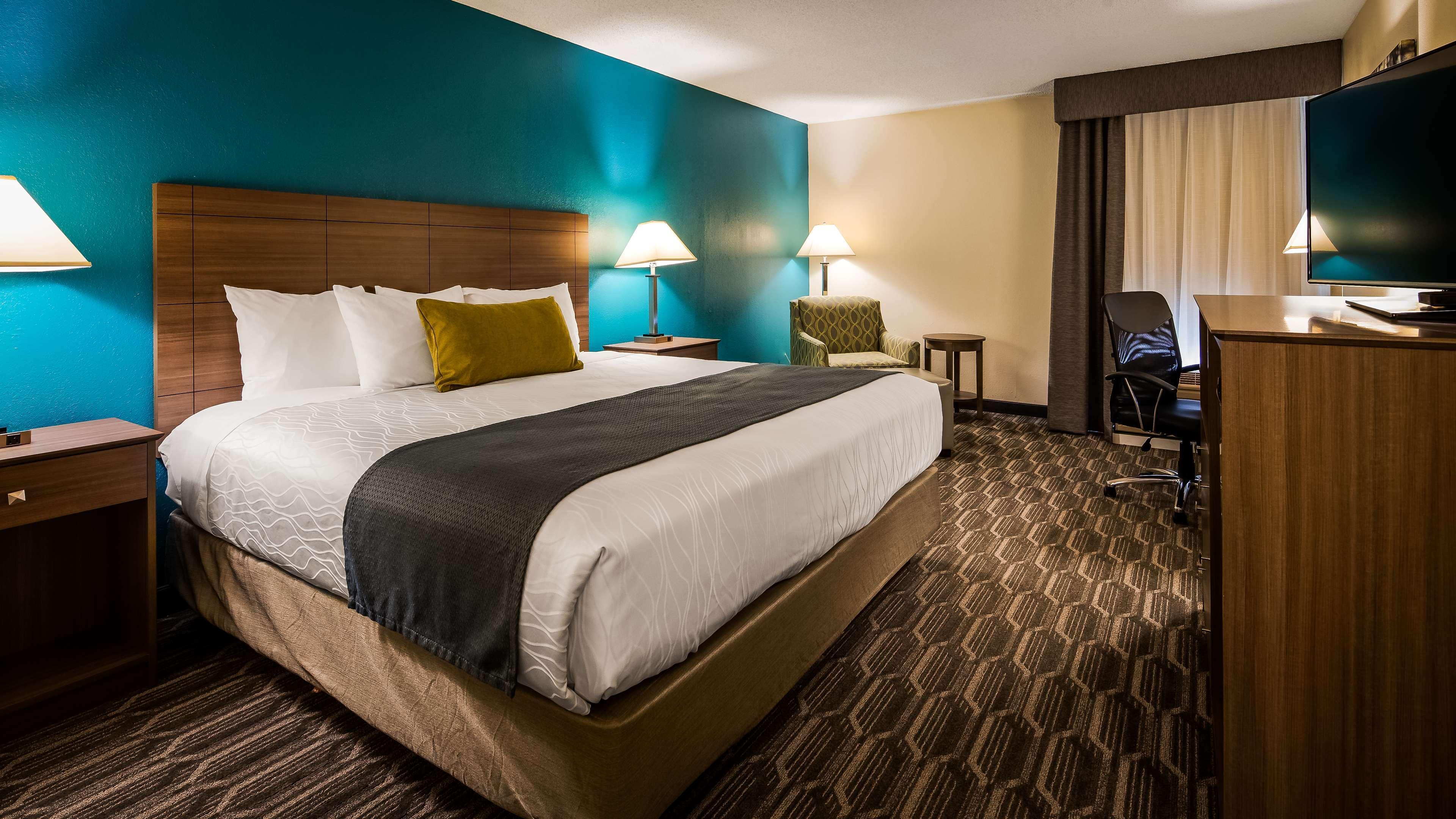 Best Western Plus Yadkin Valley Inn & Suites Jonesville Экстерьер фото
