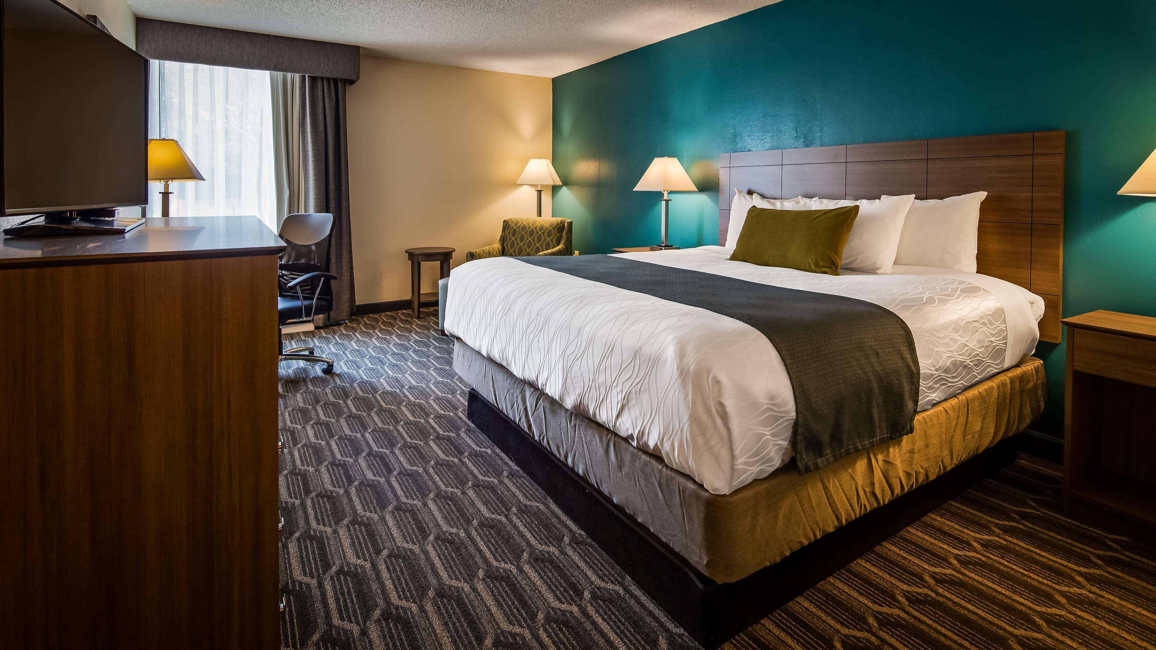 Best Western Plus Yadkin Valley Inn & Suites Jonesville Экстерьер фото