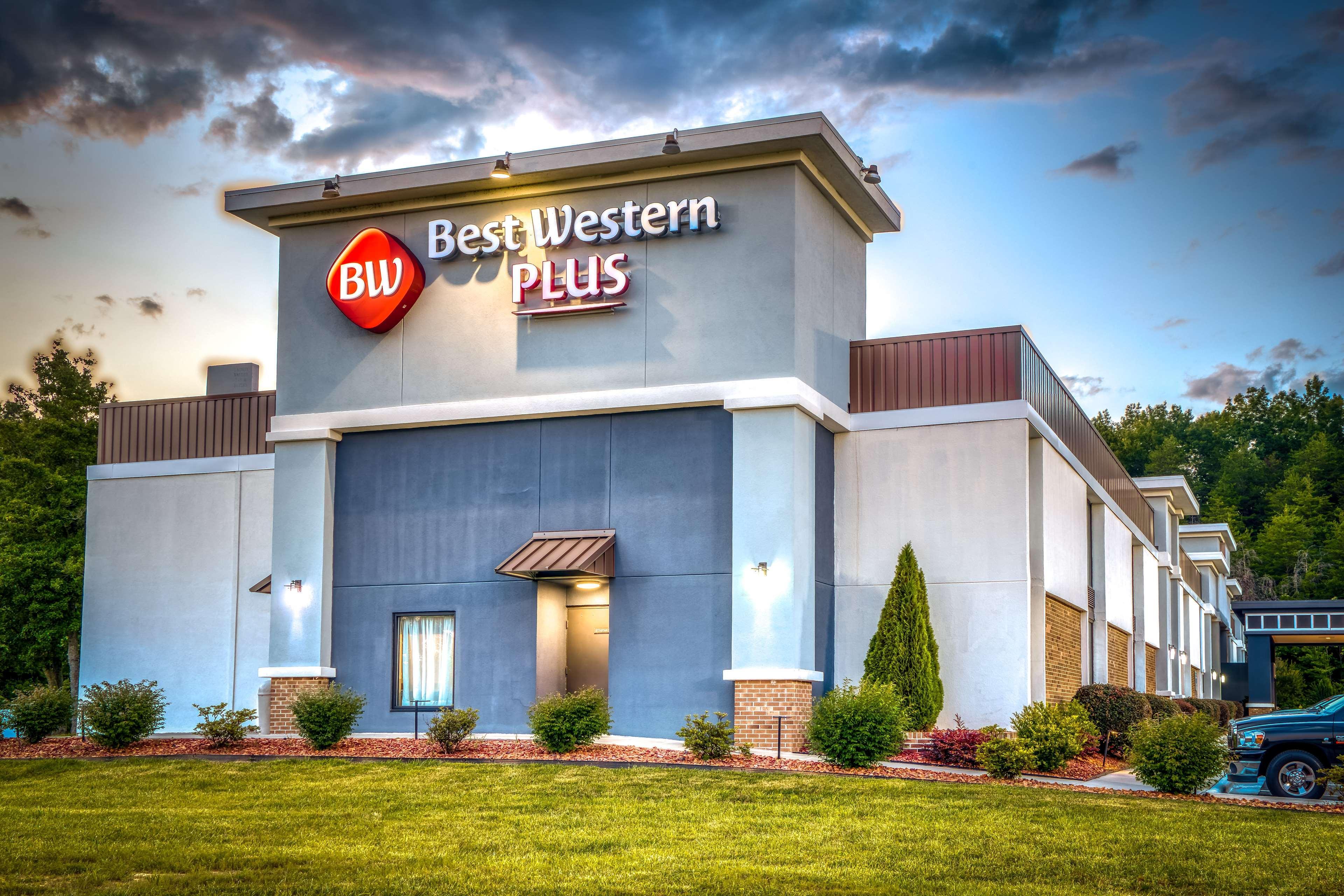 Best Western Plus Yadkin Valley Inn & Suites Jonesville Экстерьер фото