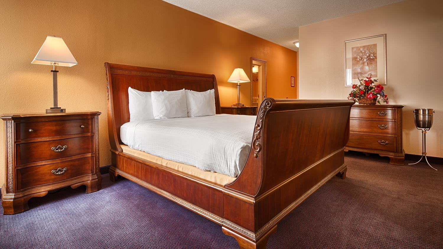 Best Western Plus Yadkin Valley Inn & Suites Jonesville Экстерьер фото